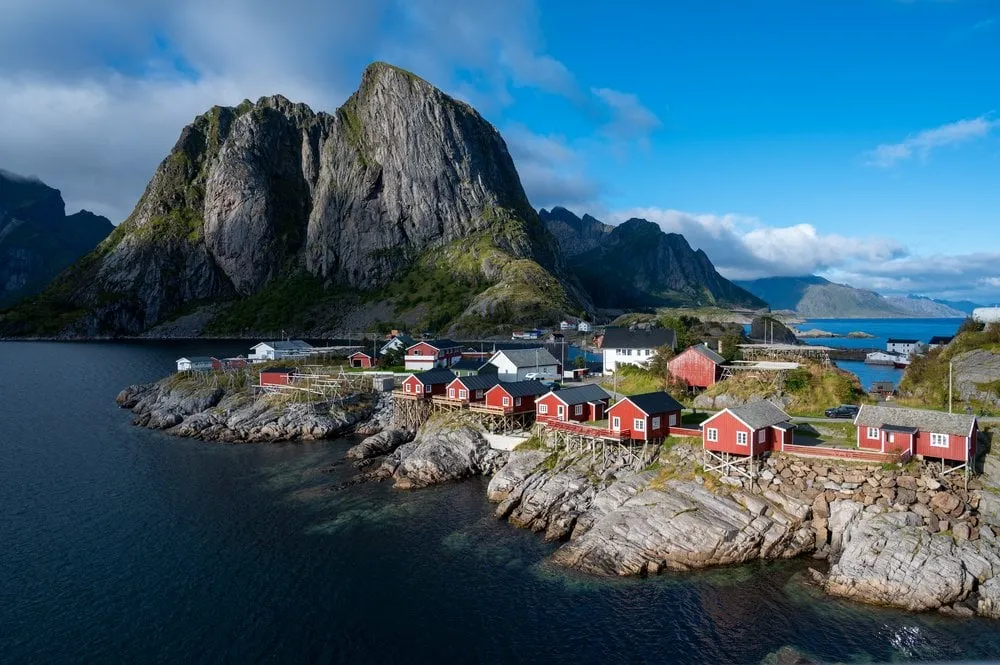 Sakrisøy - Nusfjord. Bild 12