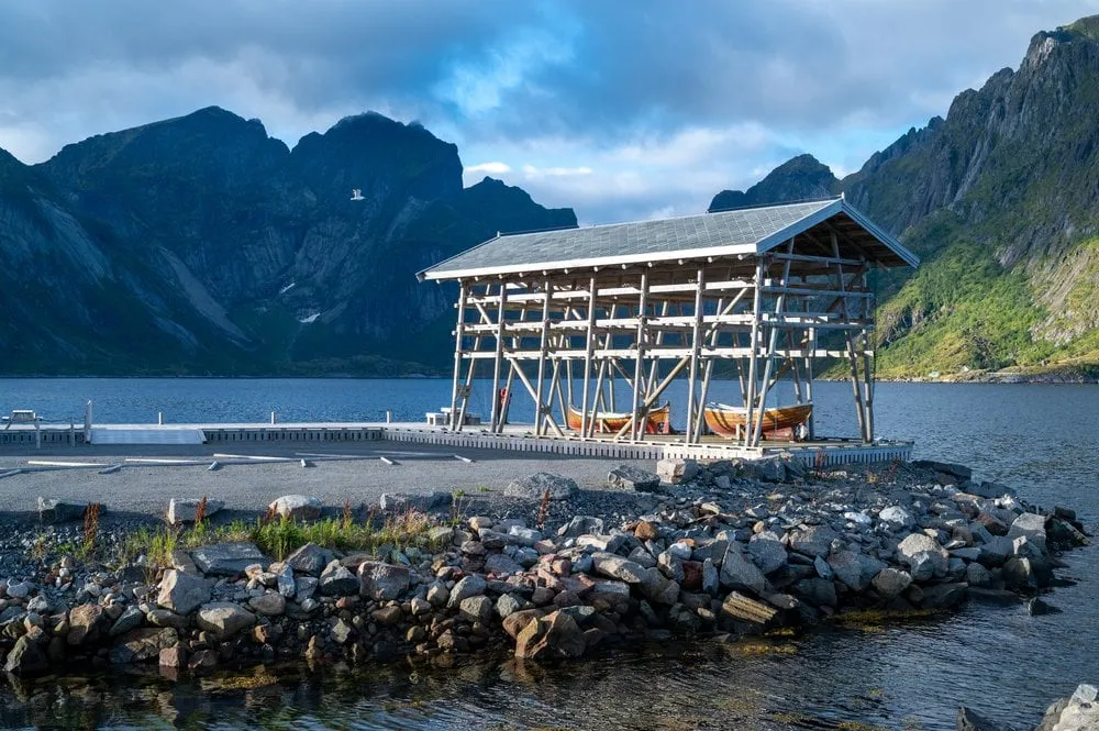 Sakrisøy - Nusfjord. Bild 14